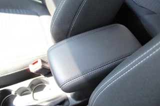 Ford Fiesta Ford Fiesta 1.0 EcoBoost Titanium , 100pk Climate control , Camera , Voorruit verwarming , Cruise control B en O audio , Park Asist , - afbeelding nr 27