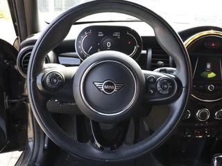 MINI One Mini Mini 1.5 One Automaat Business Edition | Navigatie | PDC | Cruise Control | Airco | 17