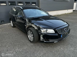 Volvo V70 Volvo V70 2.0 T4 Inscription Edition - afbeelding nr 3