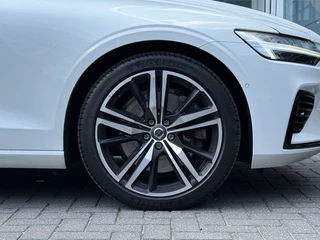Volvo V60 Volvo V60 T6 340PK Recharge R-Design| Panodak| Adap.Cruise| 360 Camera - afbeelding nr 5
