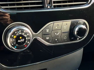Renault Clio Renault Clio 1.2 TCe Limited | Volledig Onderhouden | Navigatie | Cruise Control | Climate Control | Stoelverwarming | Parkeersens - afbeelding nr 26