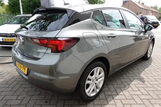 Opel Astra Opel Astra 1.2 110PK BNS EDITION 33.000 KM Zeer Fraai - afbeelding nr 2