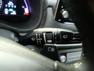Hyundai Kona Hyundai Kona EV Premium 64 kWh | Trekhaak | Achteruitrijcamera | Dodehoek det - afbeelding nr 31