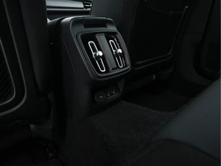 Polestar 2 (INCL-BTW) *PANO | DIGI-COCKPIT | HARMAN/KARDON-SOUND | FULL-LED | SURROUND-VIEW | BLIND-SPOT |  KEYLESS | MEMORY-PACK | ADAPTIVE-CRUISE | SPORT-SEATS | 20