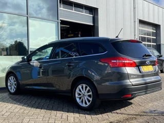 Ford Focus Ford Focus Wagon 1.0 Titanium 125PK Winterpack Navi Carplay Parkeersensoren Climate Cruise Control Privacy Glass *Dealer Onderhouden* - afbeelding nr 18