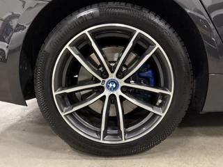 BMW 5 Serie HEAD-UP/LASER/ACC/TREKHAAK/360CAMERA/ALCANTARA/KEYLESS/SHADOW-LINE/DRIVING ASS PRO/SFEER/STUUR+STOELVERWARMING/LIVE COCKPIT/M-AERODYNAMIC/SOPHISTOGRAU/VOLLEDIG BMW DEALER HISTORIE - afbeelding nr 10
