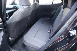 Toyota Yaris Cross Toyota Yaris Cross 1.5 Hybride 130 Dynamic Plus Stoel/stuurverwarming - afbeelding nr 19