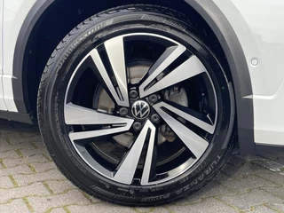 Volkswagen T-Roc Volkswagen T-Roc 1.5 TSI R-Line | CarPlay | Camera | ACC | IQ Light | Dodehoek | 18 inch - afbeelding nr 8