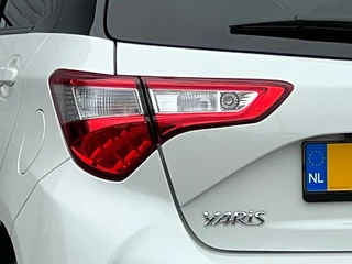 Toyota Yaris Toyota Yaris 1.5 Hybrid Bi-Tone Automaat | NL auto | Camera - afbeelding nr 8