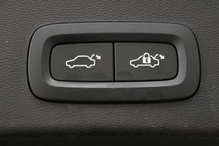 Volvo XC40 Volvo XC40 1.5 T5 Recharge Business Pro | Panoramadak | Adaptive cruise | Carplay | Navigatie | Standkachel | Keyless | PDC | Getint glas | PHEV - afbeelding nr 32