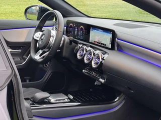 Mercedes-Benz CLA Mercedes CLA-klasse 250 e AMG CLA250e Coupe Panoramadak|Keyless|Advanced sound|Sfeerverlichting|Night pakket - afbeelding nr 24