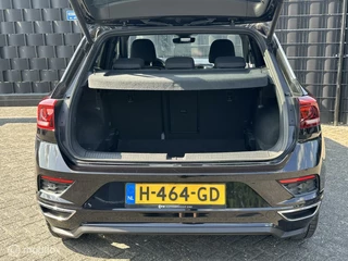 Volkswagen T-Roc Volkswagen T-Roc 1.5 TSI Sport Business R + CARPLAY - afbeelding nr 18
