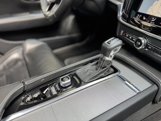 Volvo V90 Volvo V90 2.0 D3 R-Design Automaat | Panoramadak | Volleer | Camera met rondomzicht | Bowers&Wilkins | Adaptieve cruise control | Head-up Display | Apple CarPlay | LED | Parkeersensoren voor en achter - afbeelding nr 65