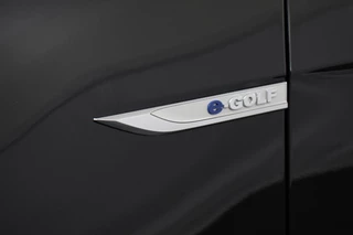 Volkswagen e-Golf Volkswagen e-Golf Automaat 136pk  | Navigatie | Climate Control | Virtuele Cockpit | Camera | Keyless | Stoelverwarming | Parkeer Sensoren | Cruise Control Adaptive | Lichtmetalen velgen 17