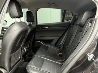 Alfa Romeo Stelvio Alfa Romeo Stelvio 2.2d AWD Autom Led Cruise Carplay Camera 2018 Vol Opties Eerste Eigenaar Hoge Instap - afbeelding nr 12