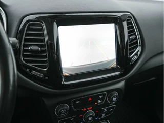Jeep Compass Aut. *LEATHER-MICROFIBRE | NAVI-FULLMAP | KEYLESS | CAMERA | HEATED-SEATS | COMFORT-SEATS | DAB+ | ECC | LANE-ASSIST | PDC | CRUISE | 19''ALU* - afbeelding nr 16