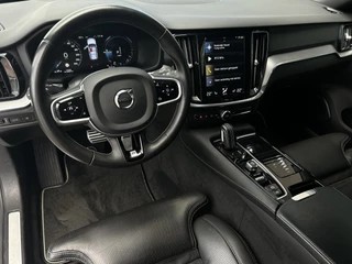 Volvo V60 Volvo V60 2.0 T6 Twin Engine AWD R-Design | Trekhaak - afbeelding nr 2