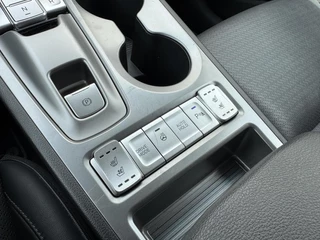 Hyundai Kona Hyundai Kona EV Premium 64 kWh|Navi|NL-Auto|LED - afbeelding nr 10