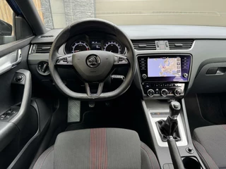 Škoda Octavia Skoda Octavia Combi 1.0 TSI Sport Navigatiesysteem | Trekhaak | Apple CarPlay | Climate control | Cruise control | Getint glas | Parkeersensoren achter - afbeelding nr 29