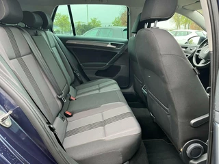 Volkswagen Golf Volkswagen Golf 1.2 TSI Allstar Navigatie CarPlay Climate Cruise Stoelverwarming - afbeelding nr 19
