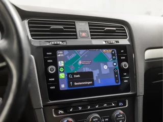 Volkswagen Golf Automaat (APPLE CARPLAY, CLIMATE, STOELVERWARMING, SPORTSTOELEN, LM VELGEN, GETINT GLAS, CRUISE, NIEUWSTAAT) - afbeelding nr 26