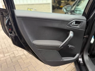 Peugeot 2008 Peugeot 2008 1.2 PureTech Blue Lion - afbeelding nr 20