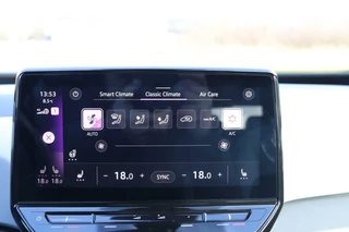 Volkswagen ID.3 Volkswagen ID.3 First Plus 58 kWh 3 fase adaptive cruise lane asist carplay stoel+stuur verwarming sfeerverlichting camera regensensor - afbeelding nr 21