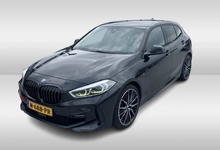 BMW 1 Serie BMW 1 Serie 118i Executive Ed. M Sport / Navigatie / Half leder / 19'' / Sportstoelen / Blackpack / Dakspoiler / Stoelverwarming / Cruise Control / Getint glas - afbeelding nr 1