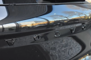Volvo EX40 Volvo EX40 Extended Ultra Black Edition 252pk/82kWh | HEICO Verlaagd | Trek - afbeelding nr 35