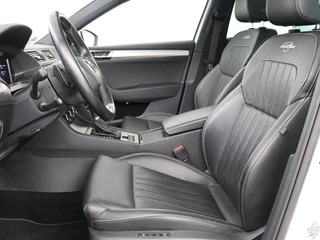 Škoda Superb Skoda Superb 1.4 TSI iV Laurin & Klement | Panoramadak | Leder | Stoelventilatie | Adaptive cruise | Canton Sound | Memory | 360 camera | Trekhaak | Standkachel | Keyless | Virtual Cockpit | PHEV - afbeelding nr 3