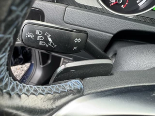 Volkswagen Golf Volkswagen Golf 1.4 TSI GTE panorama kanteldak sportleer verwarmd - afbeelding nr 36