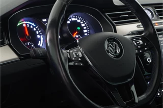 Volkswagen Passat Volkswagen Passat Variant 1.4 TSI GTE Highline > Pano.schuif/trekhaak/Adapt. cruise/Camera/stoelverwarming... - afbeelding nr 5