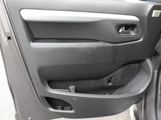 Opel Vivaro Opel Vivaro 2.0 BlueHDi 145PK L3 Automaat Airco Bluetooth Cruise Control - afbeelding nr 11