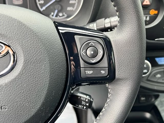 Toyota Yaris Toyota Yaris 1.5 Hybrid Bi-Tone Automaat | NL auto | Camera - afbeelding nr 19