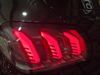 Peugeot 208 Peugeot 208 1.2 PureTech GT Pack Pano Led Cruise Navi 17