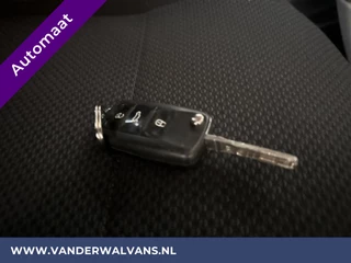 Volkswagen Transporter Volkswagen Transporter 2.0 TDI 150pk Automaat L2H1 Inrichting Euro6 Airco | Navigatie | LM Velgen | 2500kg Trekhaak Verwarmde voorruit, Cruisecontrol - afbeelding nr 20