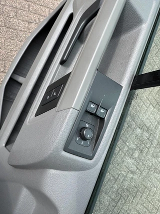 Volkswagen Crafter Volkswagen Crafter 35 2.0 TDI L3H2 - afbeelding nr 11