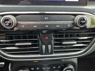 Ford Kuga Ford Kuga 1.5 EcoBoost StxLine, airco,cruise,navigatie/camera.stoel/stuur/achterbank verwarmingparkeersensoren, - afbeelding nr 16