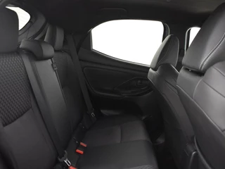 Toyota Yaris Toyota Yaris 1.5 Hybrid 130 Executive | Stuur en Stoelverwarming | PDC V+A | - afbeelding nr 14