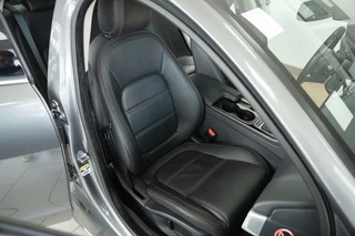 Jaguar XE Jaguar XE 2.0 D Portfolio|2e Eig|Automaat|Leder|Xenon|Camera|Dealer Onderhouden - afbeelding nr 31