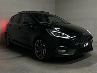 Ford Fiesta Ford Fiesta 1.5 EcoBoost ST-3 Performance Pano Recaro B&O CarPlay - afbeelding nr 13