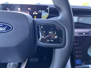 Ford Explorer Ford Explorer Extended Range RWD 77 kWh Ford Voorraad | Zuid | Adaptieve cruise control | Stuurwiel verwarming | stoelverwarming | Achteruitrijcamera - afbeelding nr 23