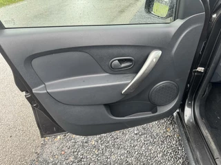 Dacia Sandero Dacia Sandero 0.9 TCe Lauréate, 17 inch nieuwe velgen en banden - afbeelding nr 7