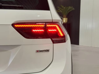 Volkswagen Tiguan Volkswagen Tiguan 2.0 TSI 4Motion R-Line|PANO|360 Cam|Carplay|BOMVOL - afbeelding nr 6