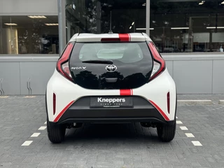 Toyota Aygo Toyota Aygo X 1.0 VVT-i MT Play + Red Pack Apple/Android, Cruise, Voorstoelen verwarmd , All-in Rijklaarprijs - afbeelding nr 15