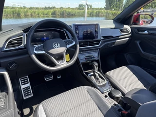 Volkswagen T-Roc Volkswagen T-Roc Cabrio 1.5 TSI 150PK DSG R-LINE SPORT LEDER/NAVI/CARPLAY - afbeelding nr 8