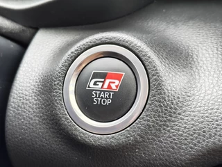 Toyota Yaris Toyota Yaris 1.5 Hybrid GR Sport | Premium Pack | Pano | JBL | Navi - afbeelding nr 25