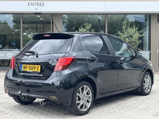 Toyota Yaris Toyota Yaris 1.5 Hybrid Dynamic | Panoramadak | Navi | Camera | Trekhaak - afbeelding nr 2