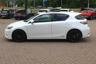 Lexus CT Lexus CT 200h 25th Edition / Camera / Schuifdak / Alcantara / Navigatie / 16'' / Getint glas / Stoelverwarming / Cruise Control - afbeelding nr 7