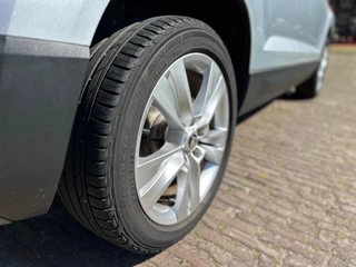 Škoda Karoq Skoda Karoq 1.0 TSI | DSG | Navi | Keyless | Dealer Onderhouden | - afbeelding nr 15